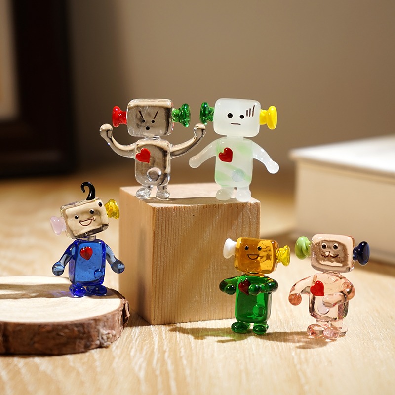Cute Face Robot Miniature in v - Art Craft Robot recensione e prezzo